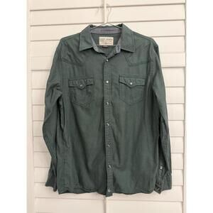 Cody James Men’s green long sleeve western shirt with pearl snaps size Large